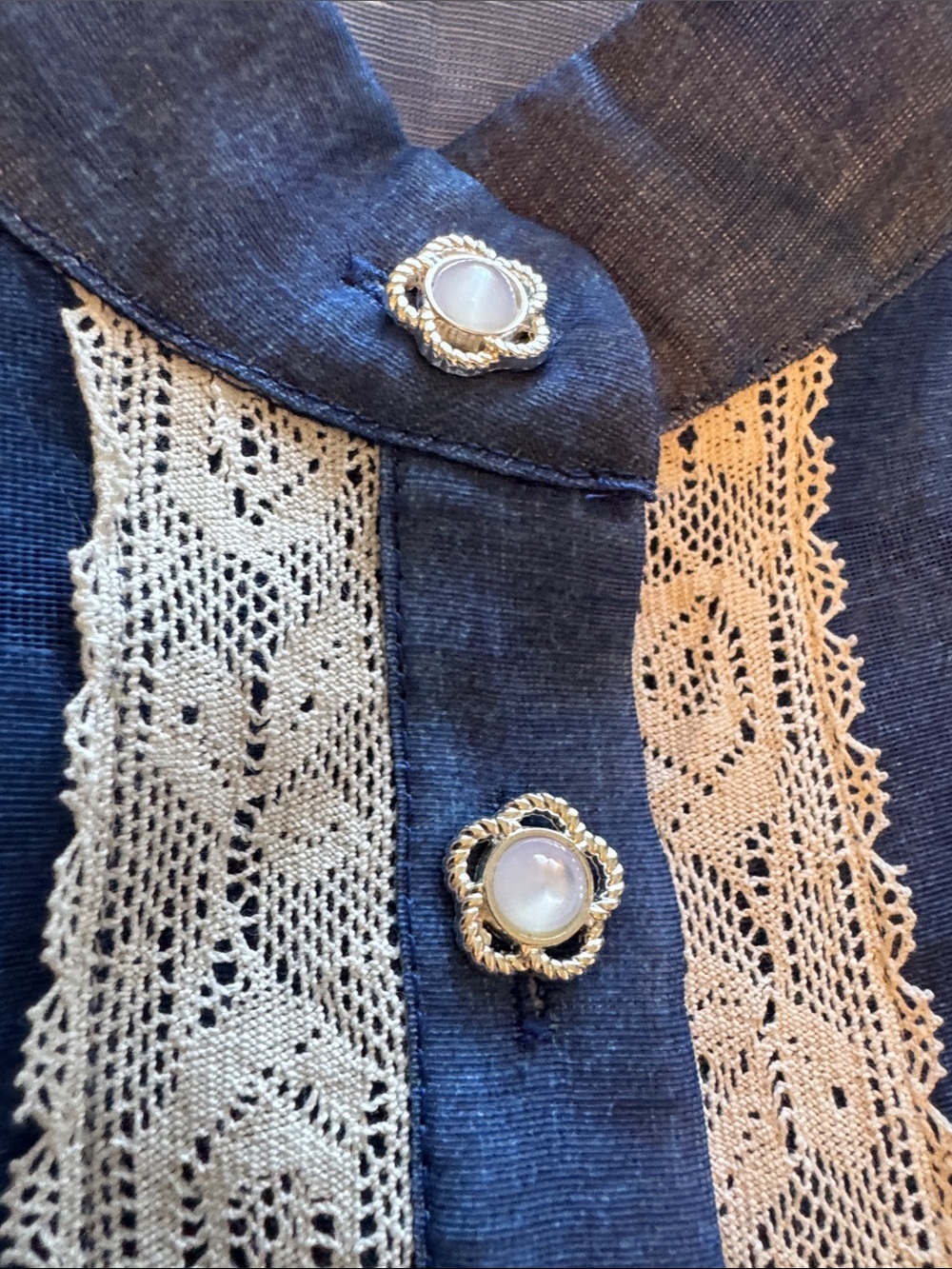 Blue Sunday Brunch dress with Lace-Trim Button-Front and Waist Tie - Picture 8 of 11